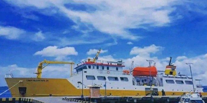 KM-Sabuk-Nusantara-76-dari-Luwuk-ke-Mansalean