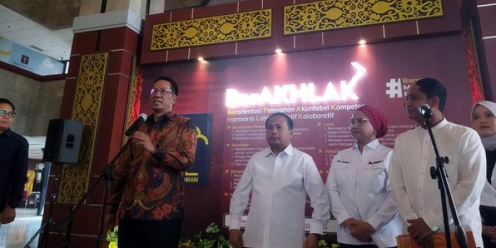 menkum-serahkan-sk-kepengurusan-psi-2025-20230-1760068252213_169